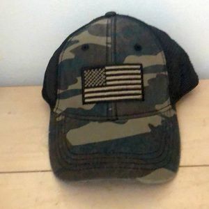 U.S.A. flag camouflage mesh cap 🧢